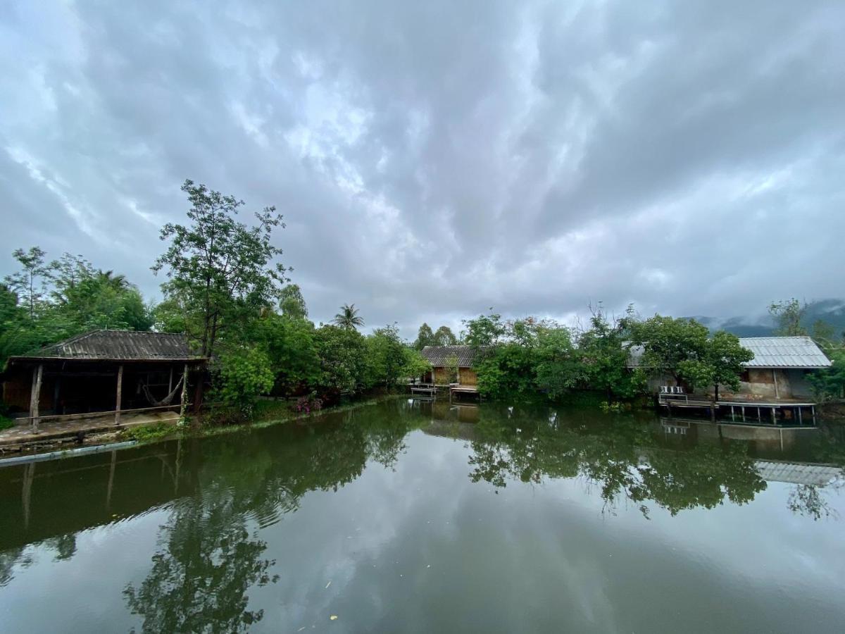 Hotel Numpu Baandin Sam Roi Yot Exterior foto