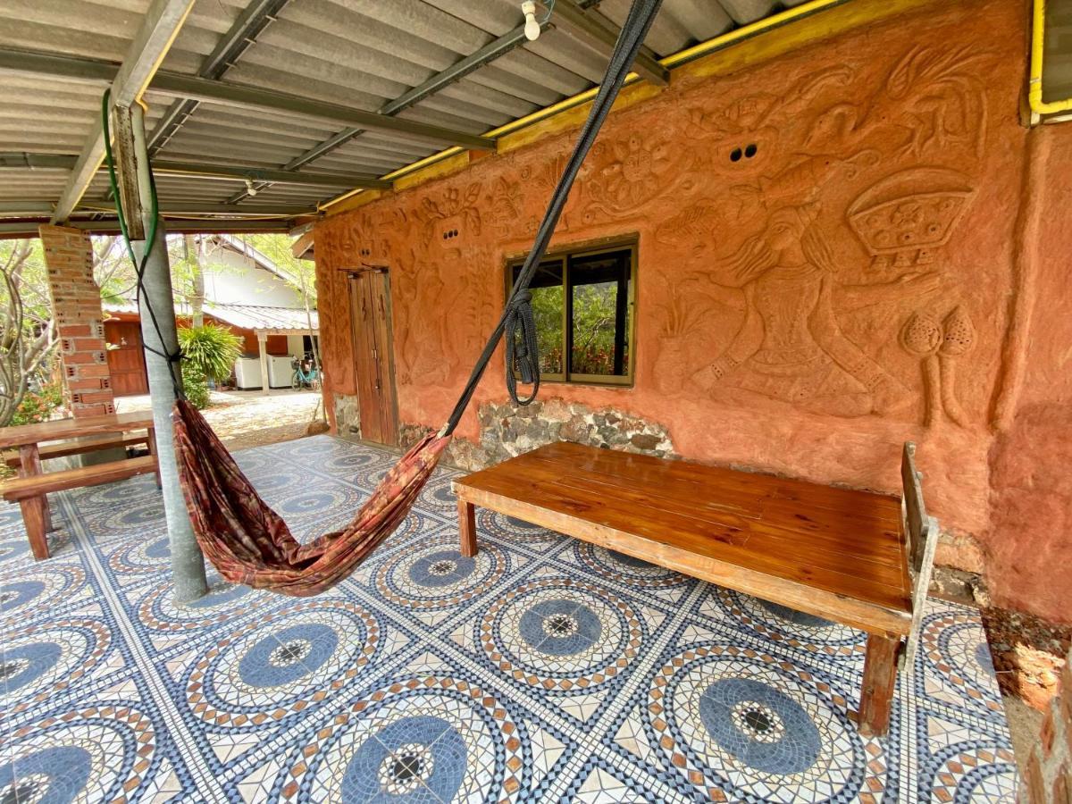 Hotel Numpu Baandin Sam Roi Yot Exterior foto