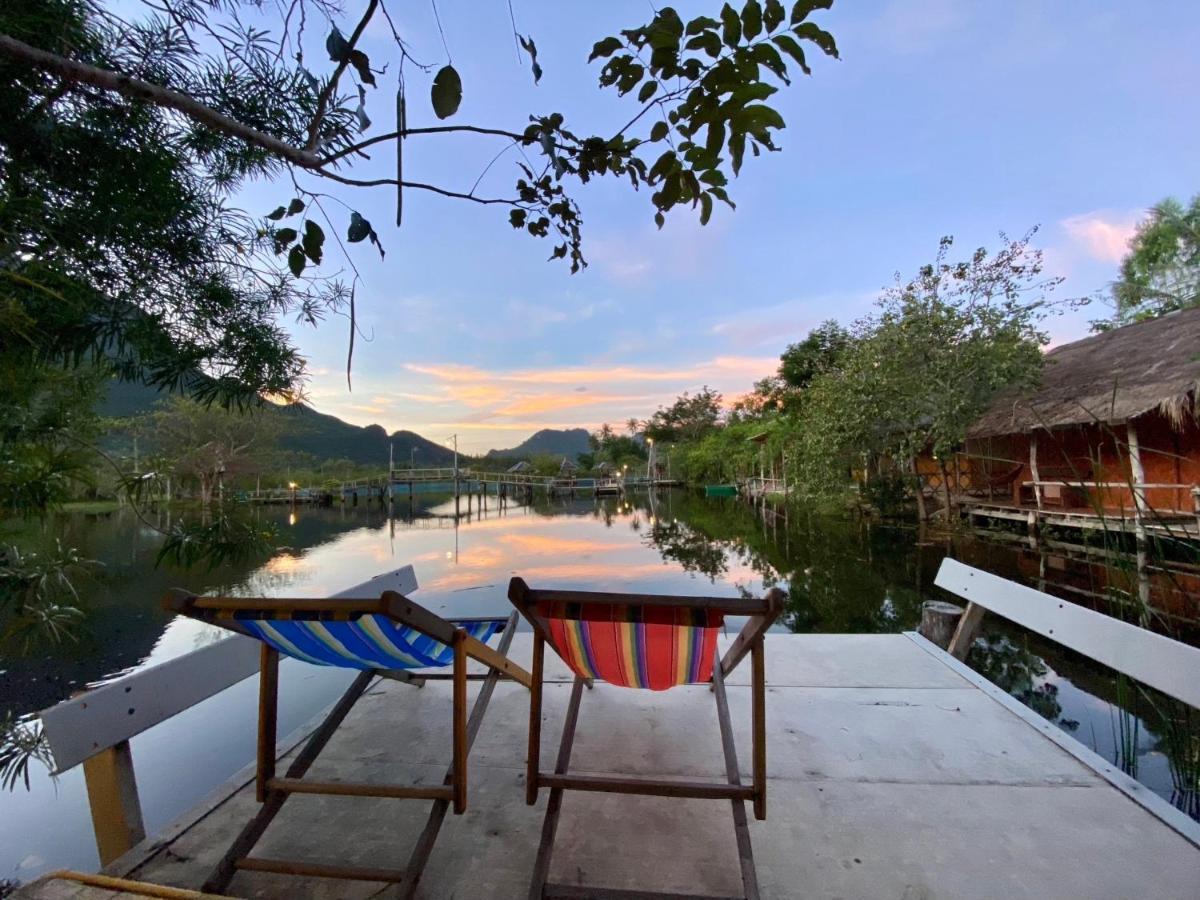 Hotel Numpu Baandin Sam Roi Yot Exterior foto
