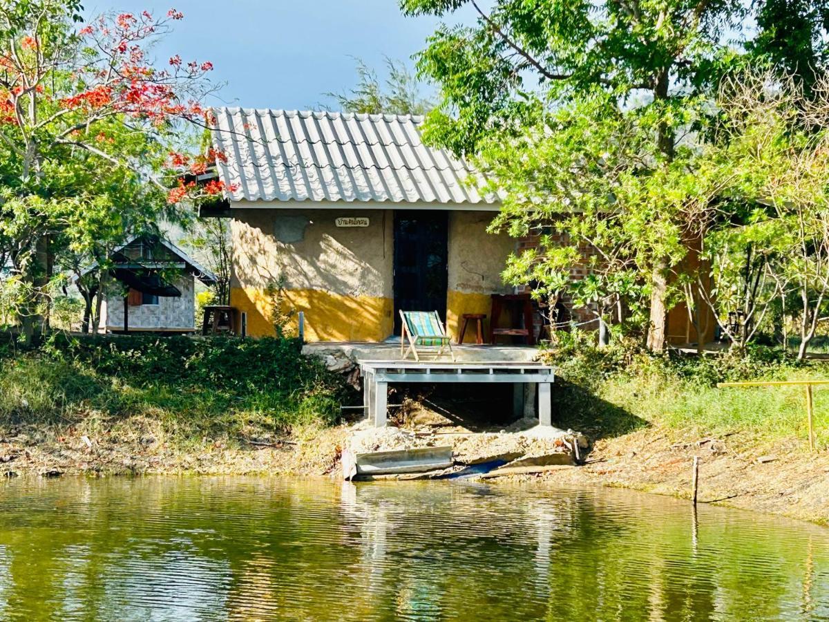 Hotel Numpu Baandin Sam Roi Yot Exterior foto